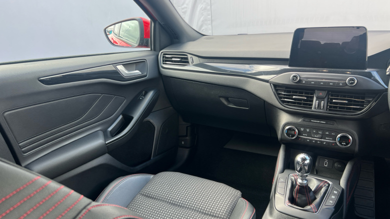 Ford Focus 1.0 EcoBoost Hybrid mHEV 125 ST-Line X Edition 5dr Petrol Hatchback